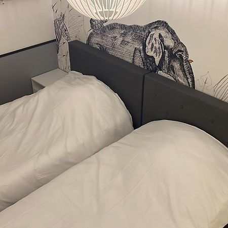 Appartement Luxueux Climatise Avec Terrasse, 6 Couchages - 17Eme Arrondissement De Paris Клиши Екстериор снимка