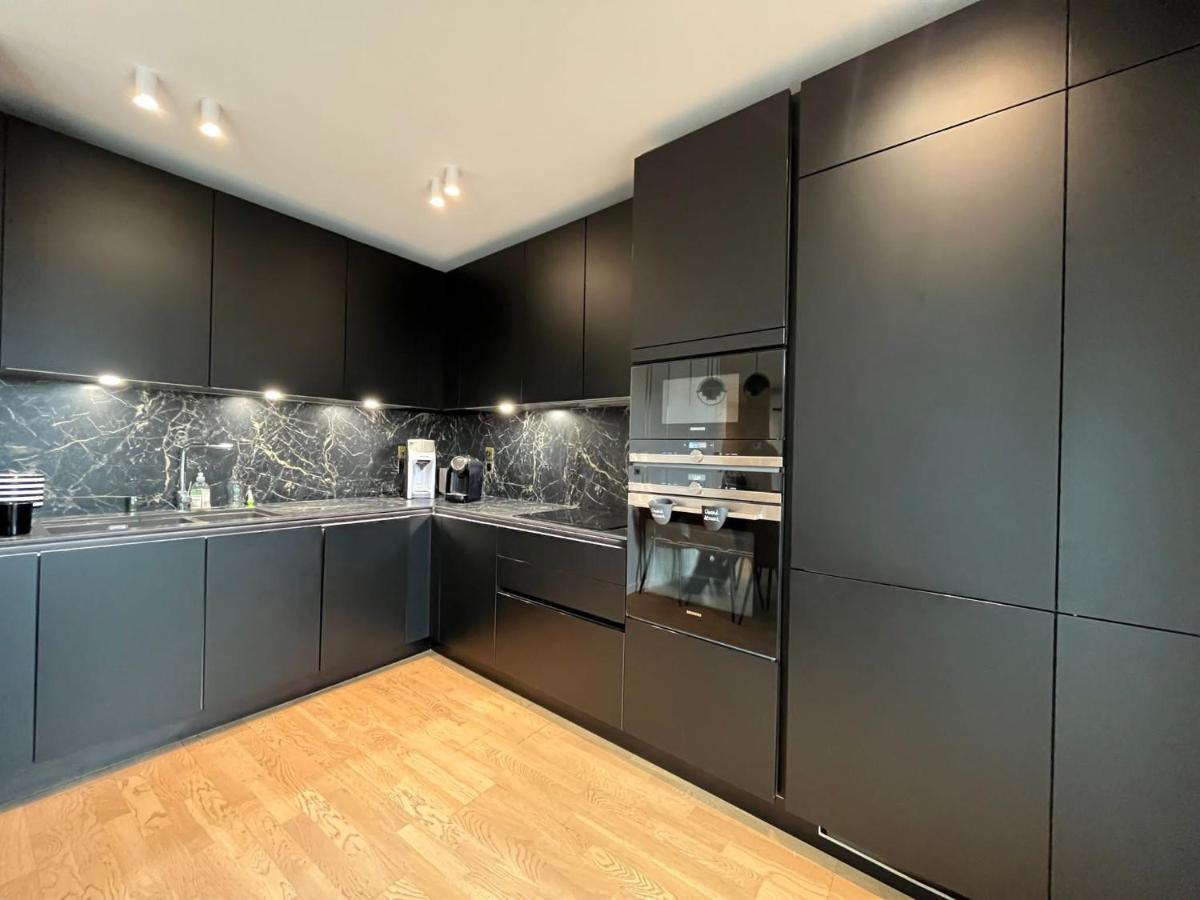 Appartement Luxueux Climatise Avec Terrasse, 6 Couchages - 17Eme Arrondissement De Paris Клиши Екстериор снимка